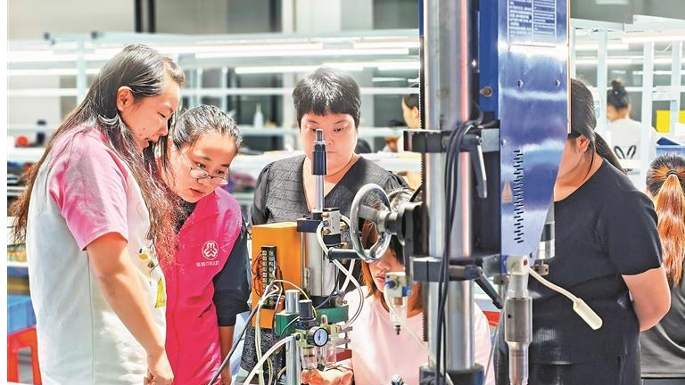 “全职妈妈”再就业不用慌，大水坑社区提供全方位、多层次就业支持服务