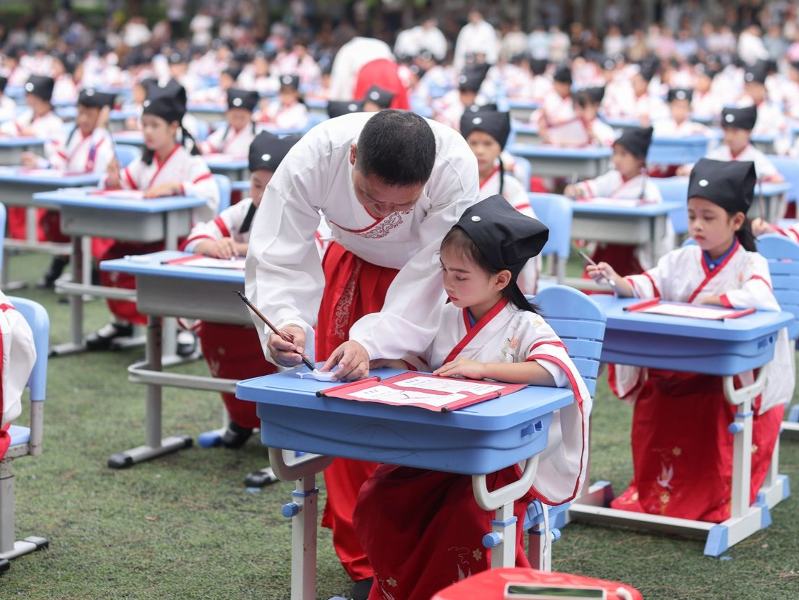 以“党团队特色课程”培根铸魂！蛇口学校给孩子插上一双“隐形的翅膀”