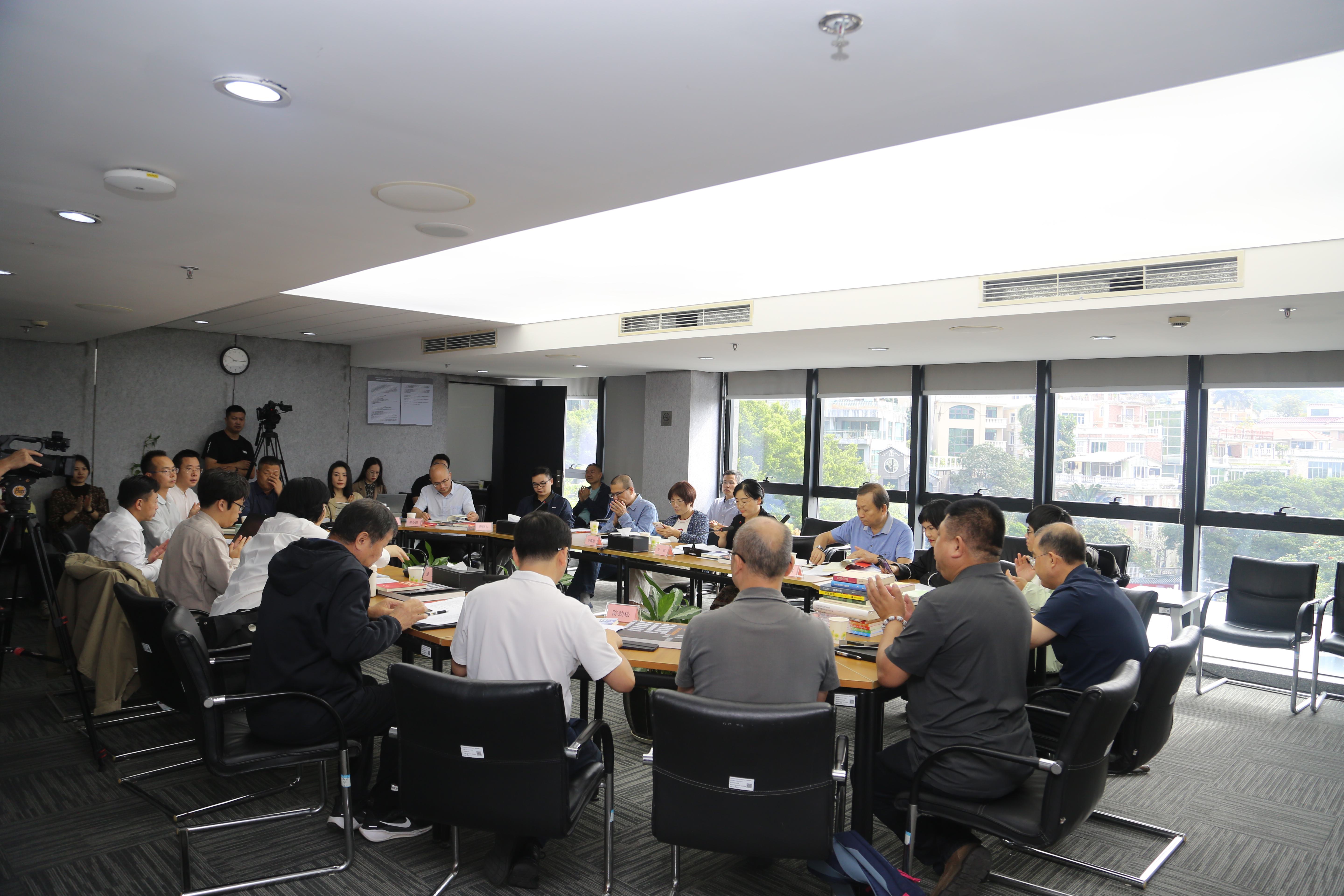 在这场文学创作研讨会上，他们共探“深圳故事的时代表达”