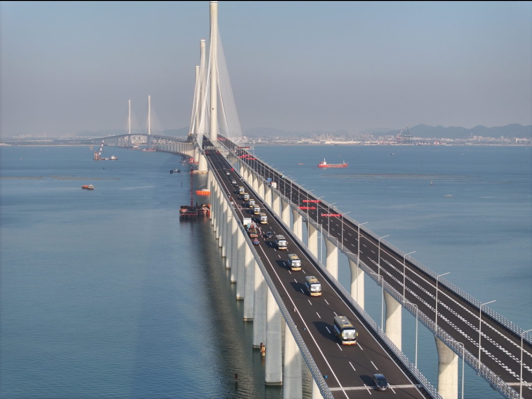情牵大湾区！300名建设者及家属提前体验黄茅海跨海通道