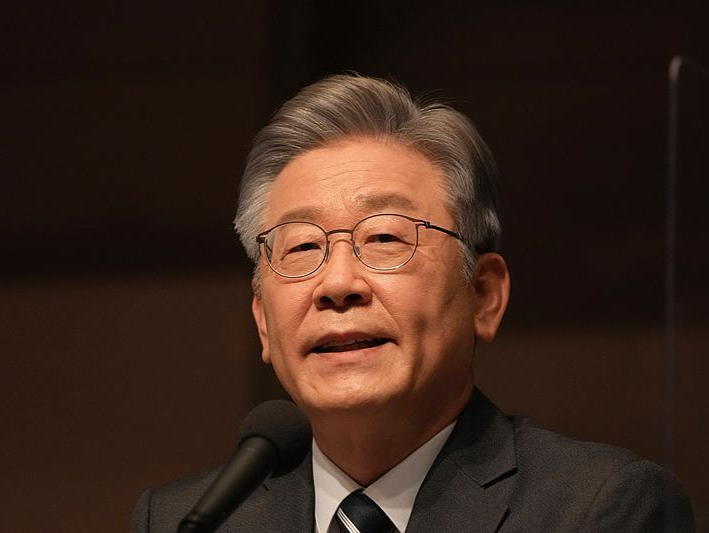 涉嫌私自挪用公共预算 韩国最大在野党党首李在明遭检方起诉 
