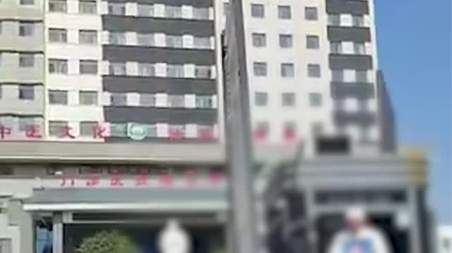 河南一医院发生爆炸致一名医生身亡，当地卫健委：已成立联合工作组