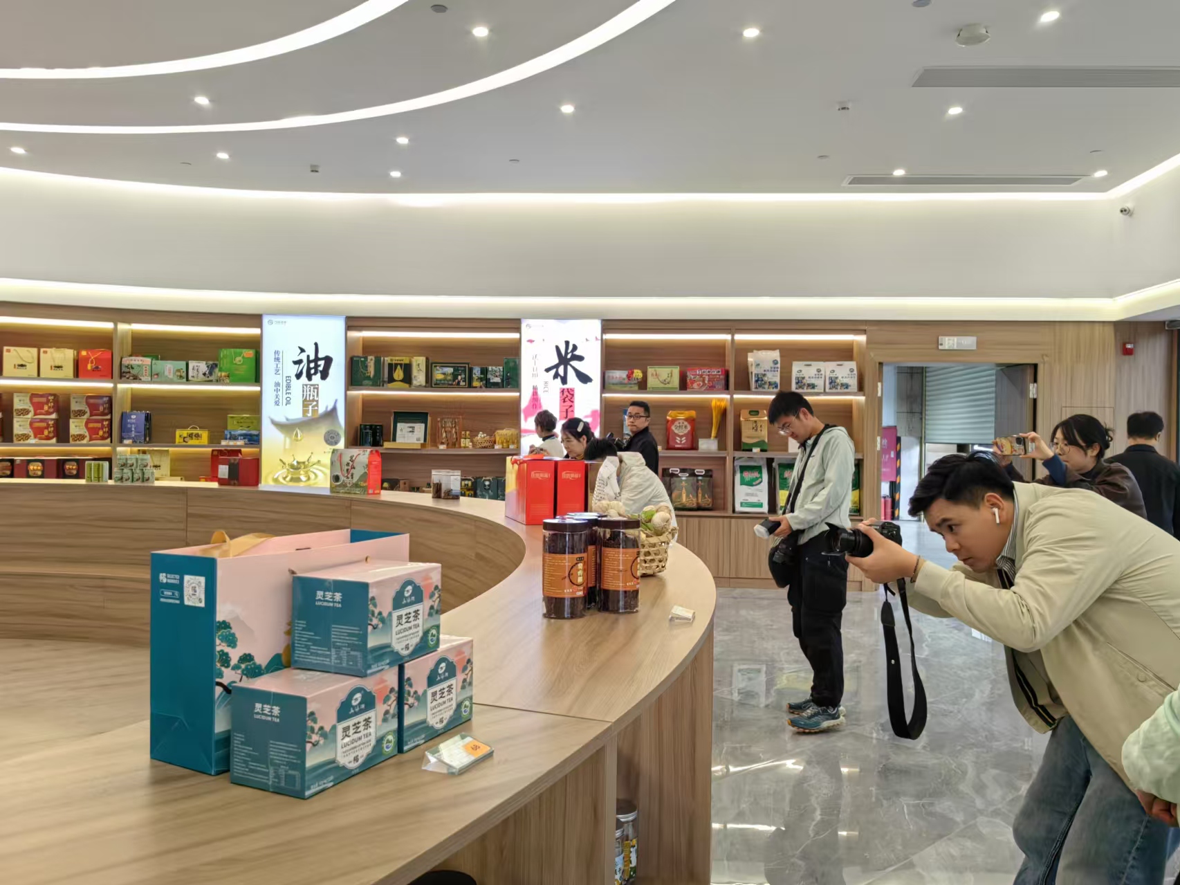 调研深河帮扶协作②丨深河消费帮扶平台 助河源农产品闯大湾区市场