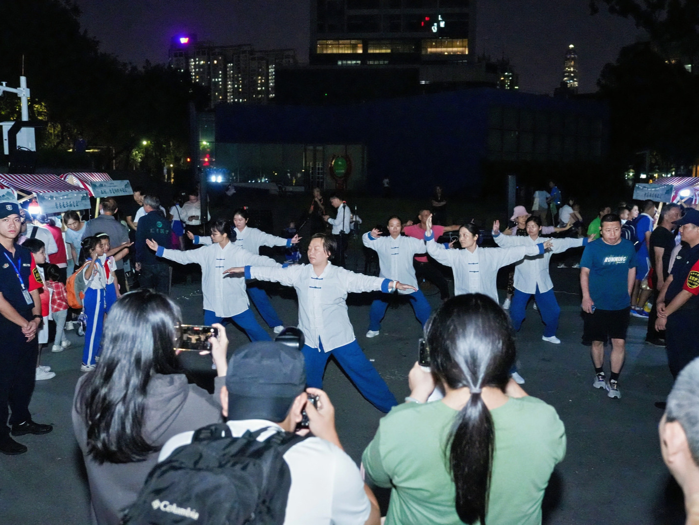 与市民共享中医药文化之旅！广中医深圳医院举办岭南膏方节活动 