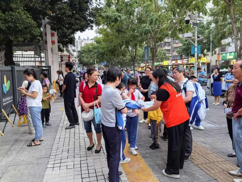 桂园街道禁毒办组织开展禁毒宣传活动