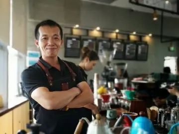 城市英雄 163期｜豆舞咖啡创始人曹活龙：“深圳温情、包容性强，与咖啡气质相若”