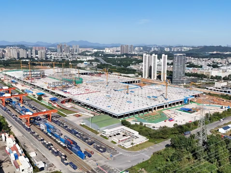 位于深圳平湖南！全国最大单体铁路物流中心二期盖上工程启动建设
