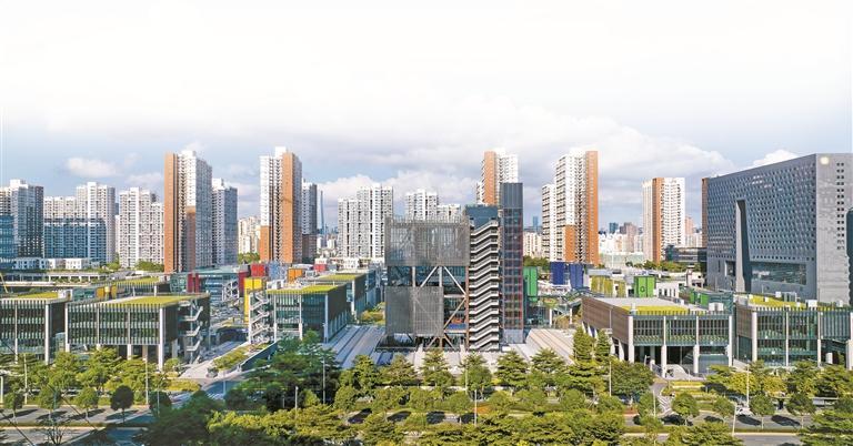 深港联动 打造具有国际影响力的创新创业首选地 ——写在前海深港青年梦工场投入运营十周年之际