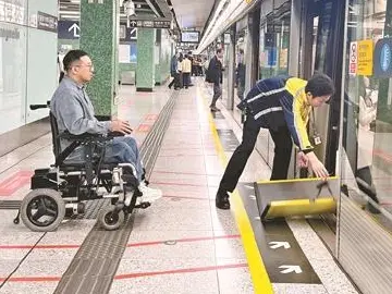 晶报特别报道｜对话深圳无障碍城市建设者：“无障碍”理念，藏在细节里