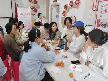 木头龙社区开展“解忧杂货铺主题沙龙”之妈妈绽放分享会