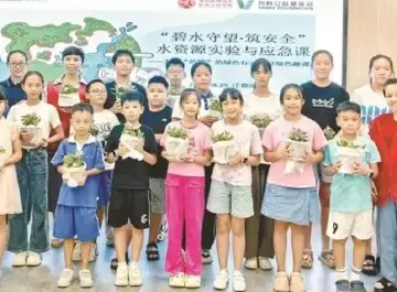 晶报特别报道 | 深圳“的嫂”：从厨房灶台到国际展台