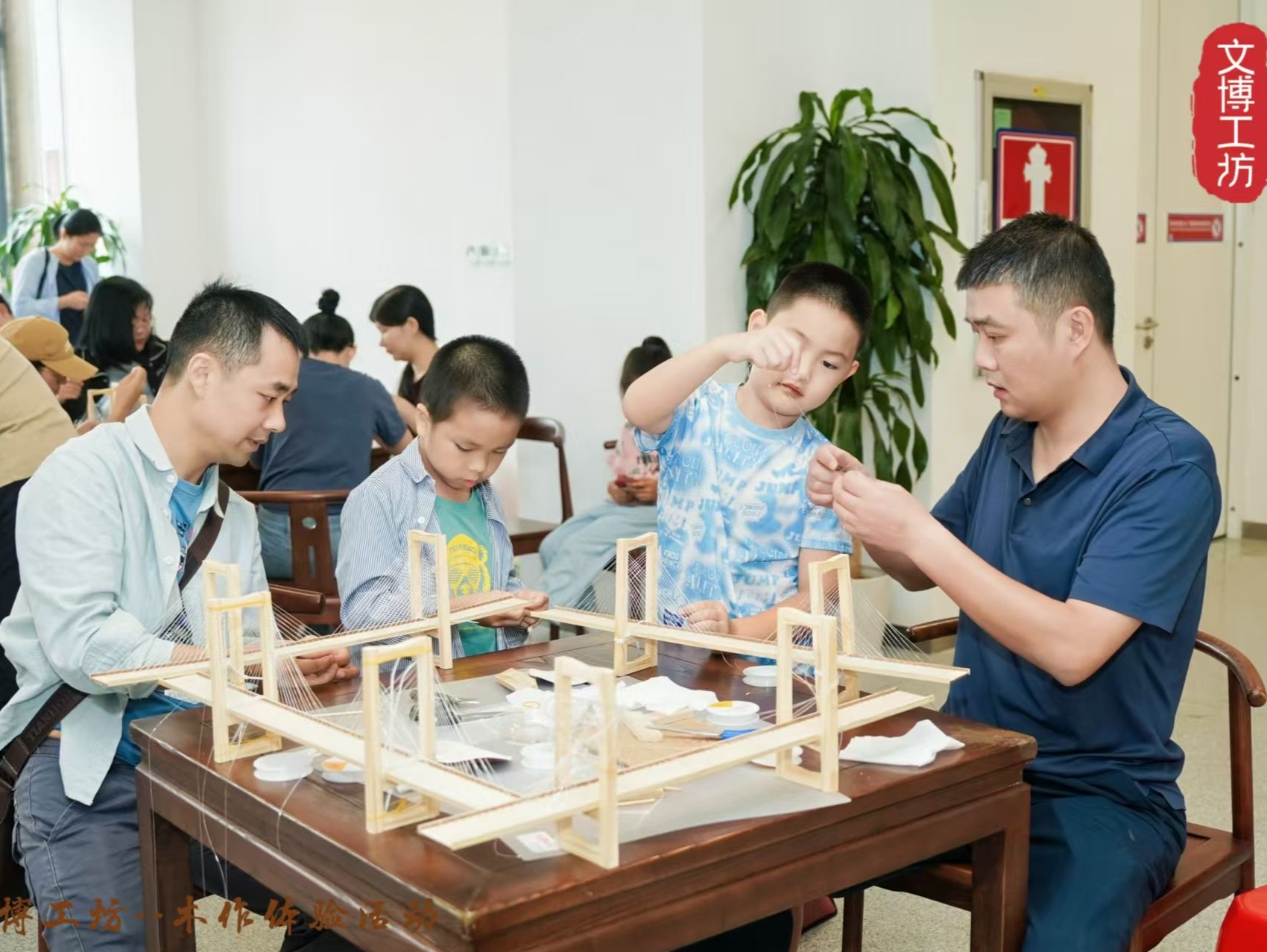 宝安“文博工坊”系列活动收官，推出广彩瓷器主题文创茶盒
