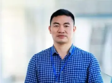 深圳作家王国猛获第五届金青藤国际诗歌奖
