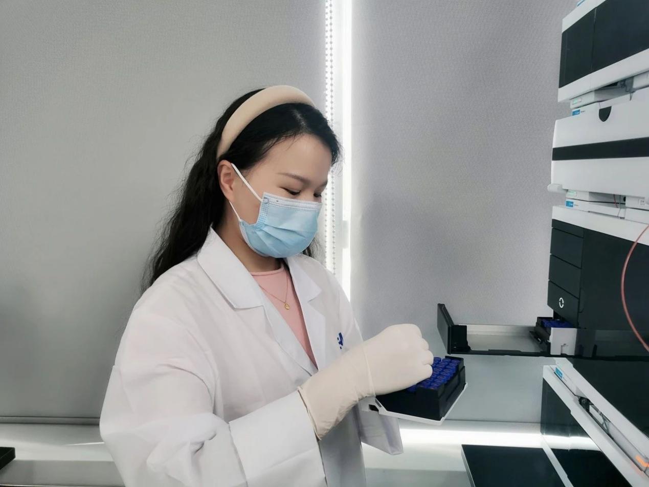 深圳检测院罗敏荣获“全国市场监管系统先进工作者”荣誉称号