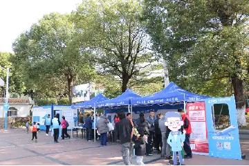 市医保局开展全民参保宣传活动，让群众有“医”靠