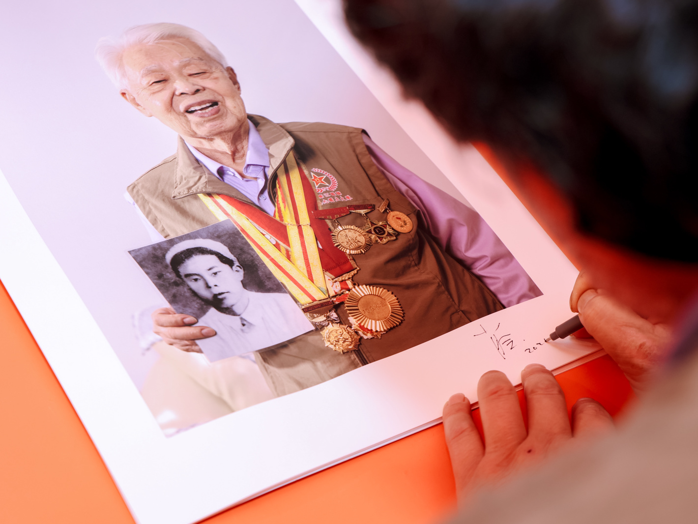 《东江风云·湾区新颜》红色爱国主义教育摄影绘画展揭幕
