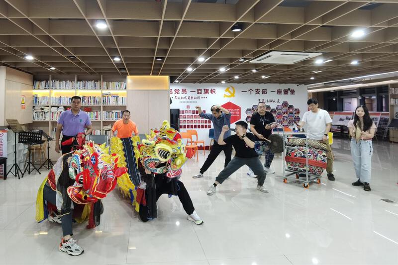 盐田有自己的“麒麟少年”！平均年龄45岁的沙头角麒麟队“舞”出国门