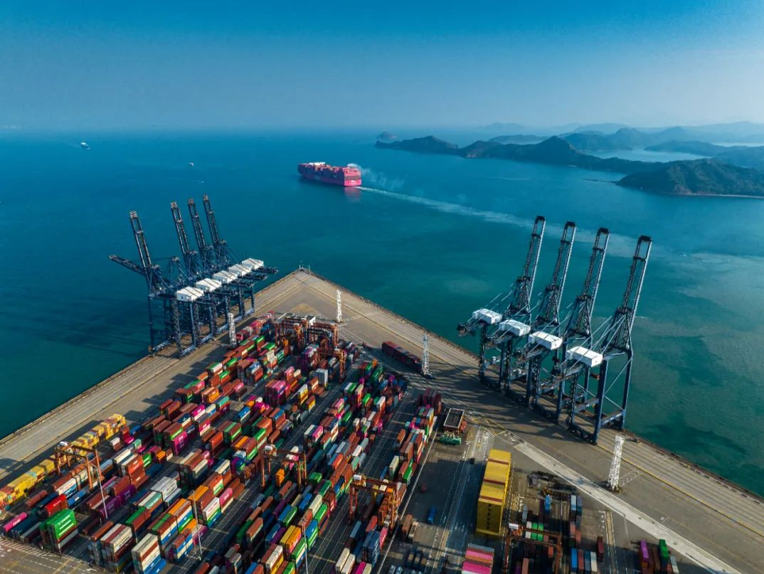 深圳进出口规模首破4万亿元 前11个月同比增长近两成，增速为同期历史新高
