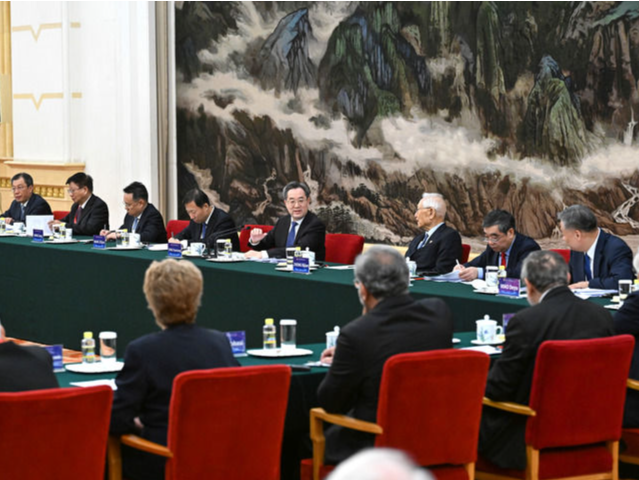 丁薛祥会见2024年“读懂中国”国际会议外方嘉宾