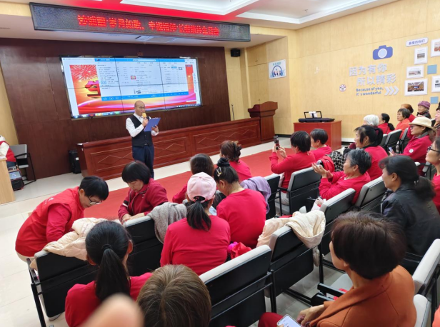 沙浦围社区举办长者集体生日会