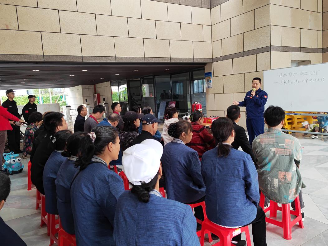 坪山街道将消防安全知识送进小区