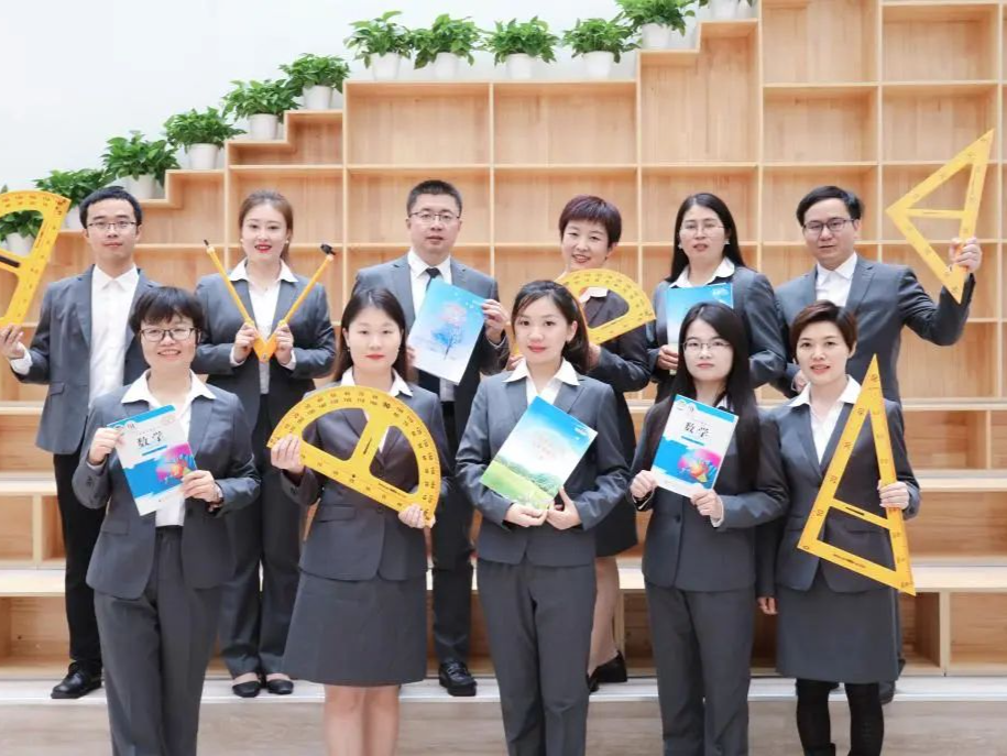 文理学校获多项深圳市教学实验殊荣，推动课程与教学改革