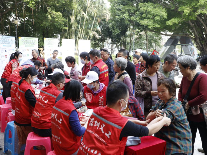 打造健康深圳志愿同行品牌，健康深圳千场咨询活动走进盐田社区 