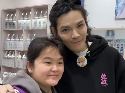 全网6700万人围观！晓华给向佐做了个啥样的发型？