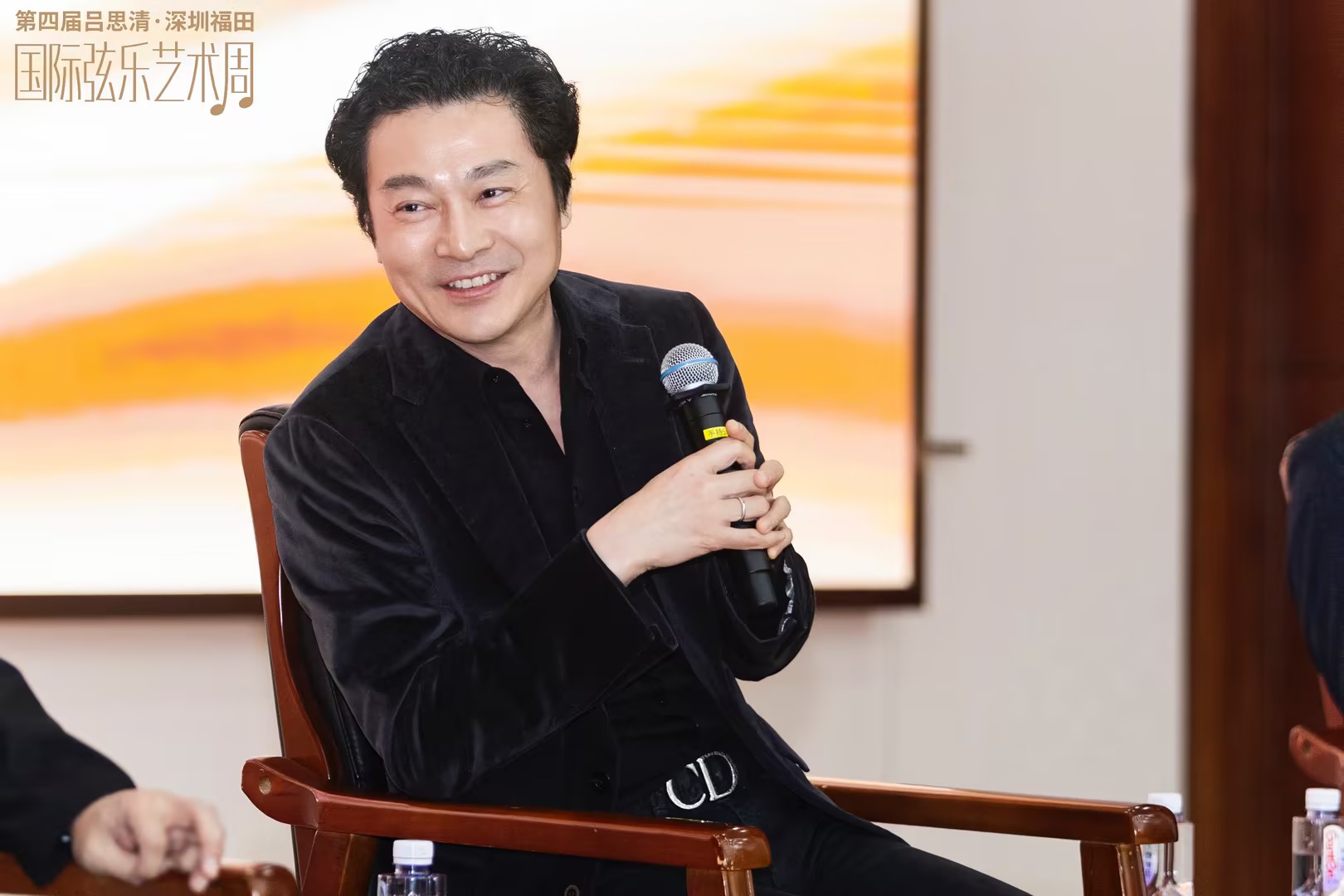 吕思清与深圳青年音乐人才培养论坛在深职大举行