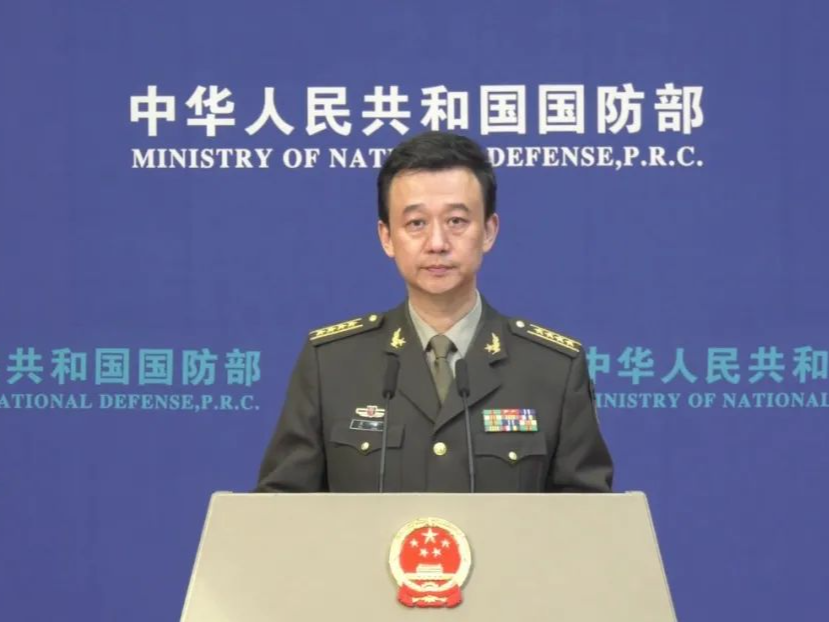 国防部新闻发言人吴谦就美国新一轮对台售武答记者问 
