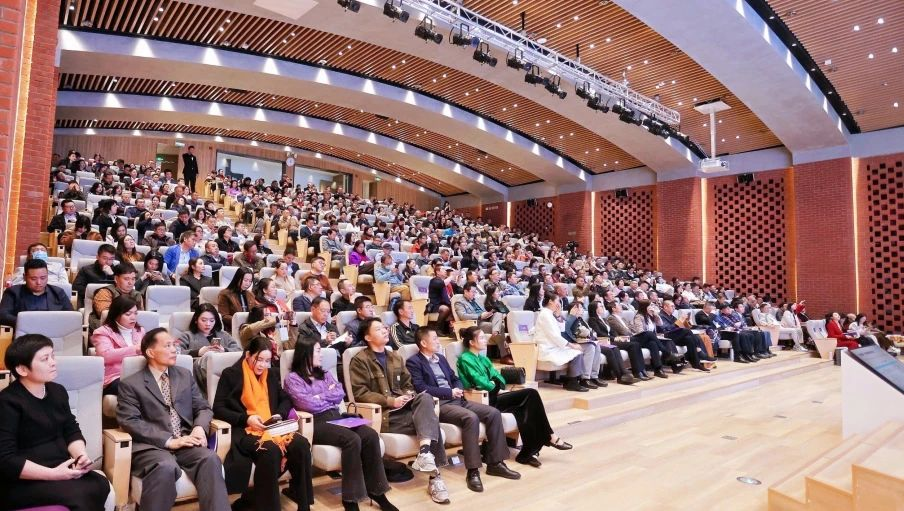 首届横山湾区文化大讲堂在深举行，马蔚华分享“ESG与可持续发展”