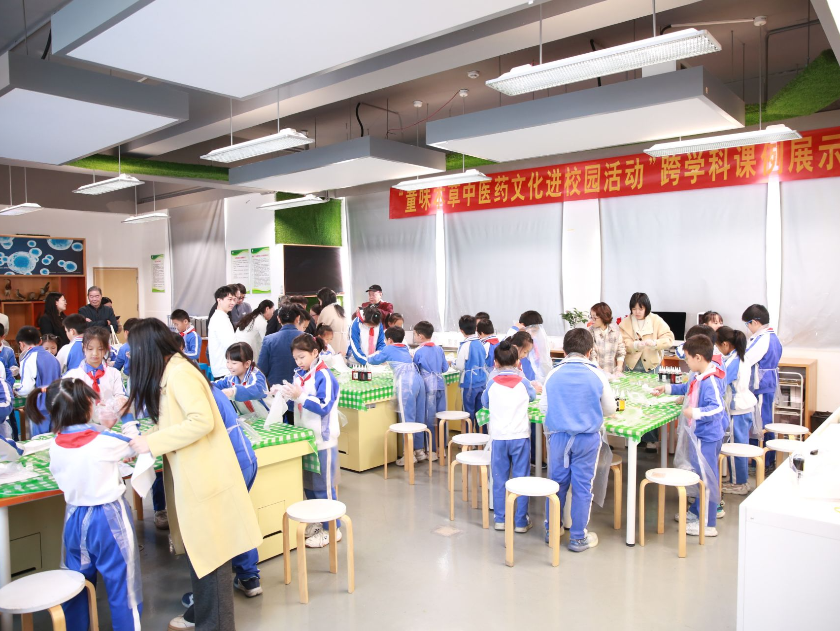 探索中医药文化奥秘，“童味本草”走进南山区松坪第二小学