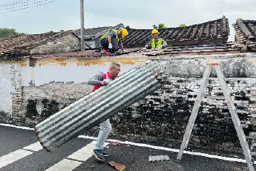 中山南区村民主动拆老屋拓空间支持“百千万工程”丨党建引领“百千万工程”百日攻坚