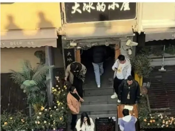 有人穿AJ领免费羽绒服，大冰回应：叫停是对的