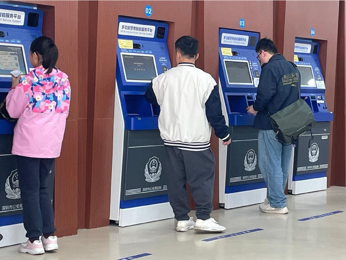 亲测！非深户持有效居住证可在自助机办理香港一签多行签注