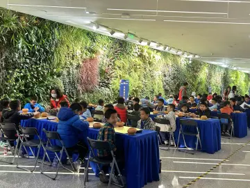 深圳市青少年围棋锦标赛举行，田翔宇徐知朗宋夏方瑾萱齐登冠军台