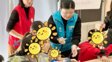 翠竹街道开展关爱特殊儿童亲子手工皂工作坊