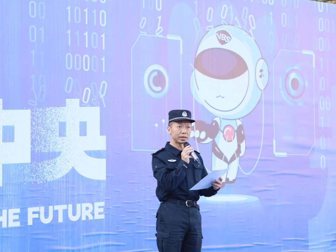 法治副校长进校园，帮助学子健康成长