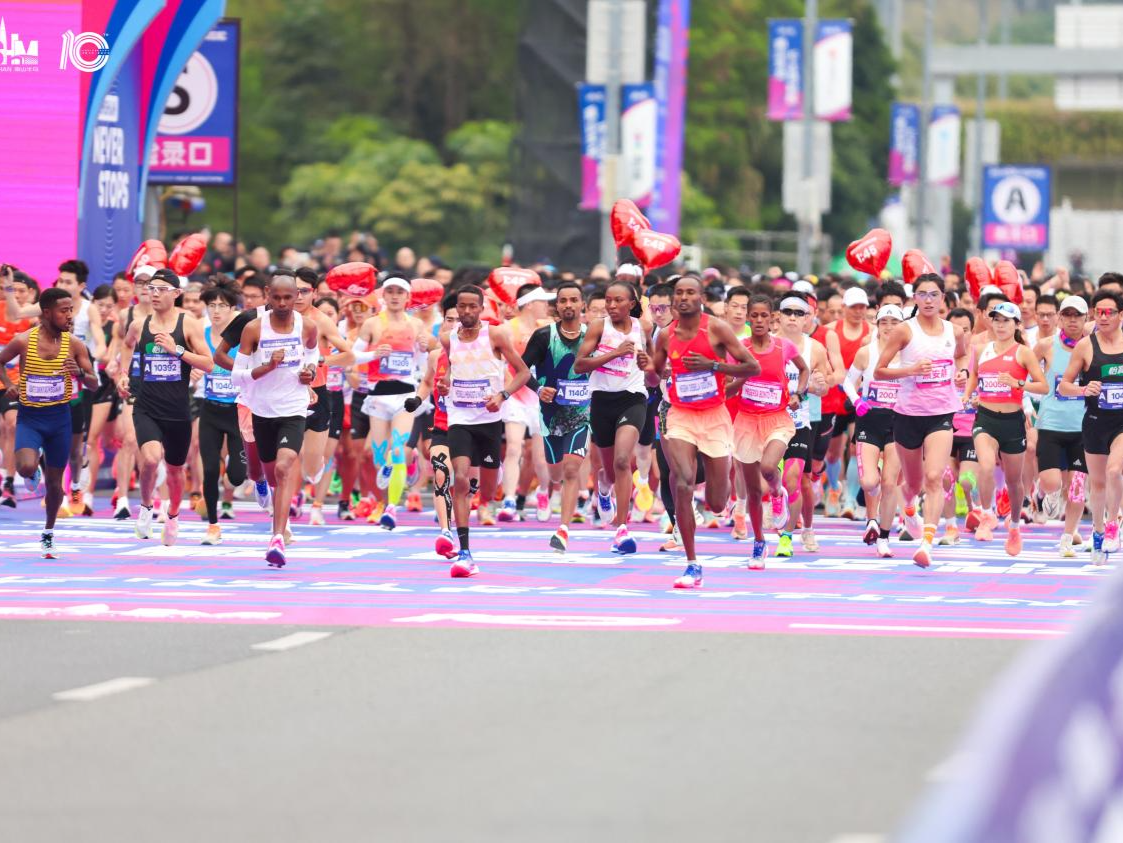 南山半马2万人开跑，青海大学学生获得国内选手第一
