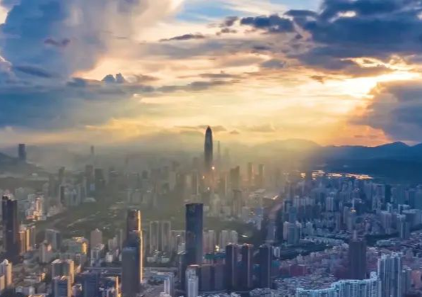 助力中国经济回升向好，互联网企业奋楫前行