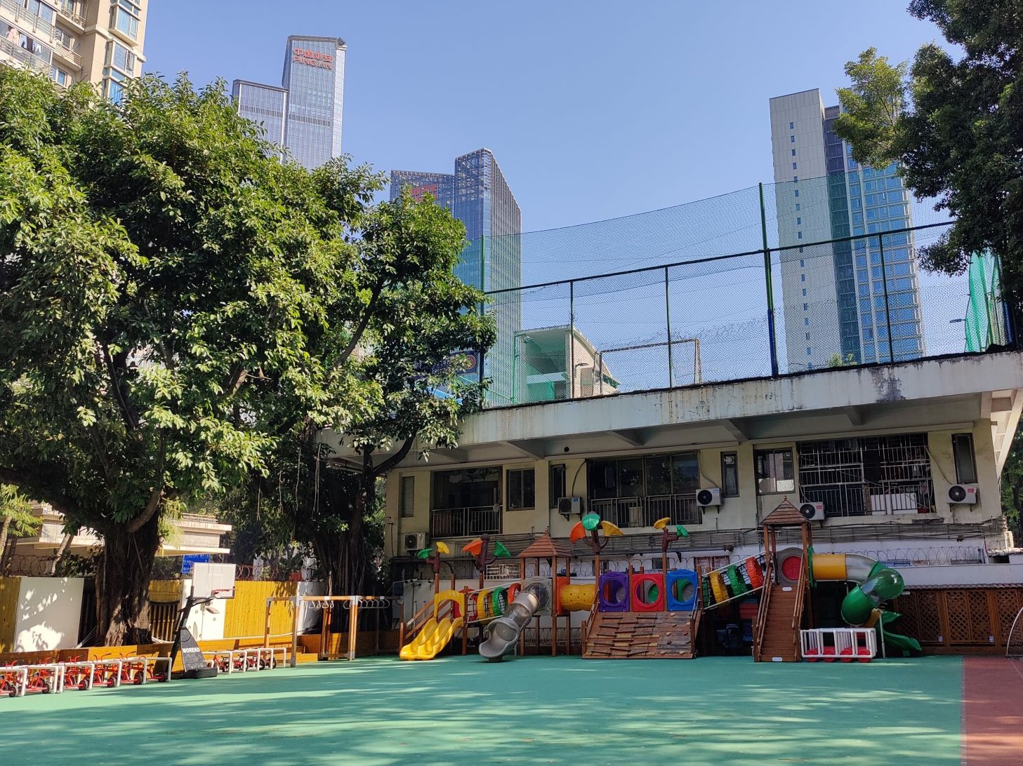 实际服务与收费标准不对应，幼儿园能拒缴物业管理费吗？| 小区大件事
