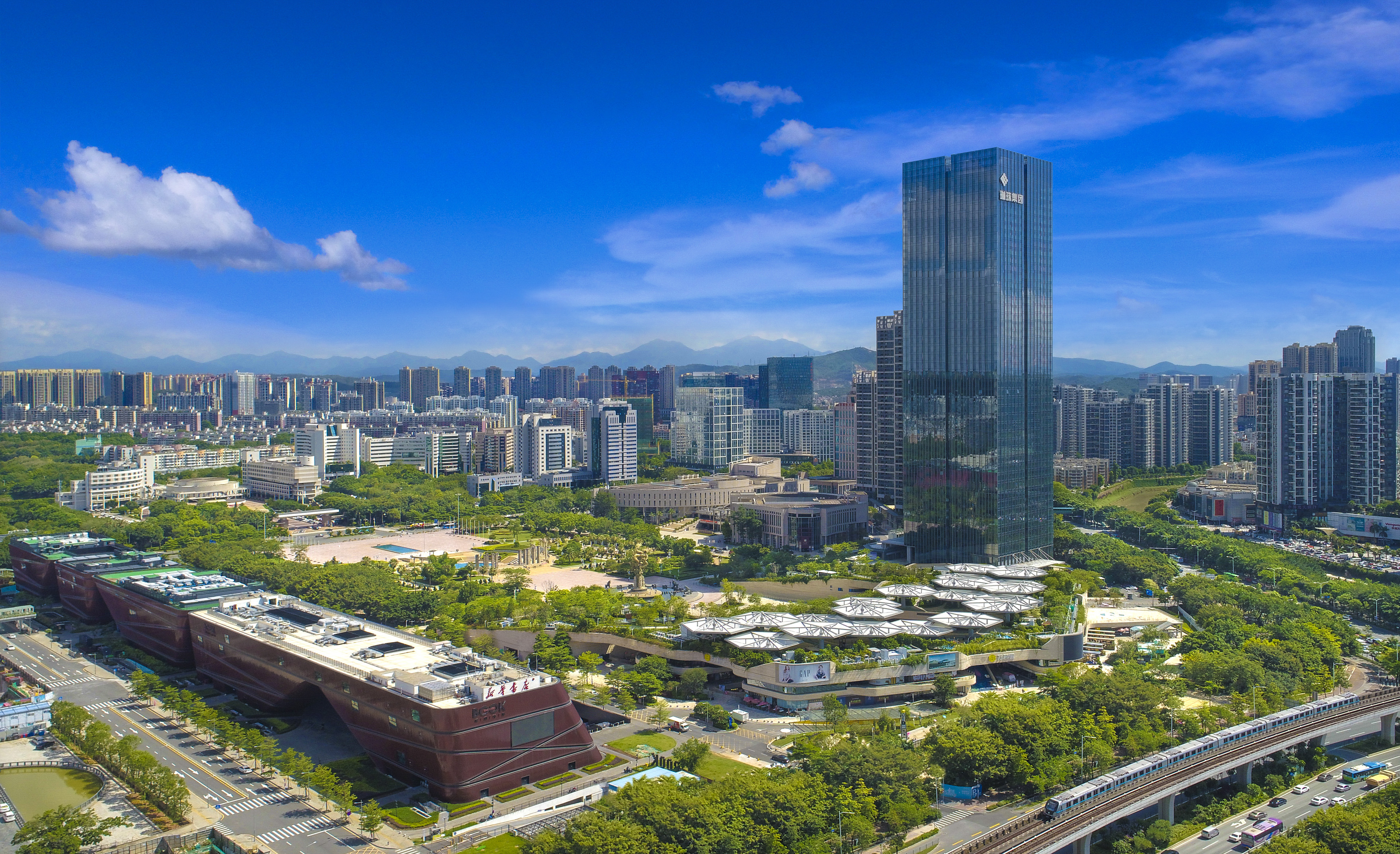 2024，龙岗发展步伐铿锵