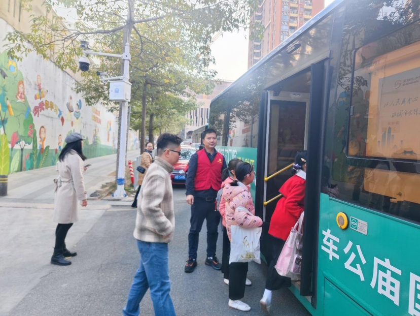 深圳 “每周半天计划” 出行保障再升级，巴士公交服务贴心护航