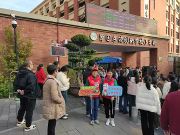 点点微光共筑幸福家园 木棉岭社区志愿服务暖人心