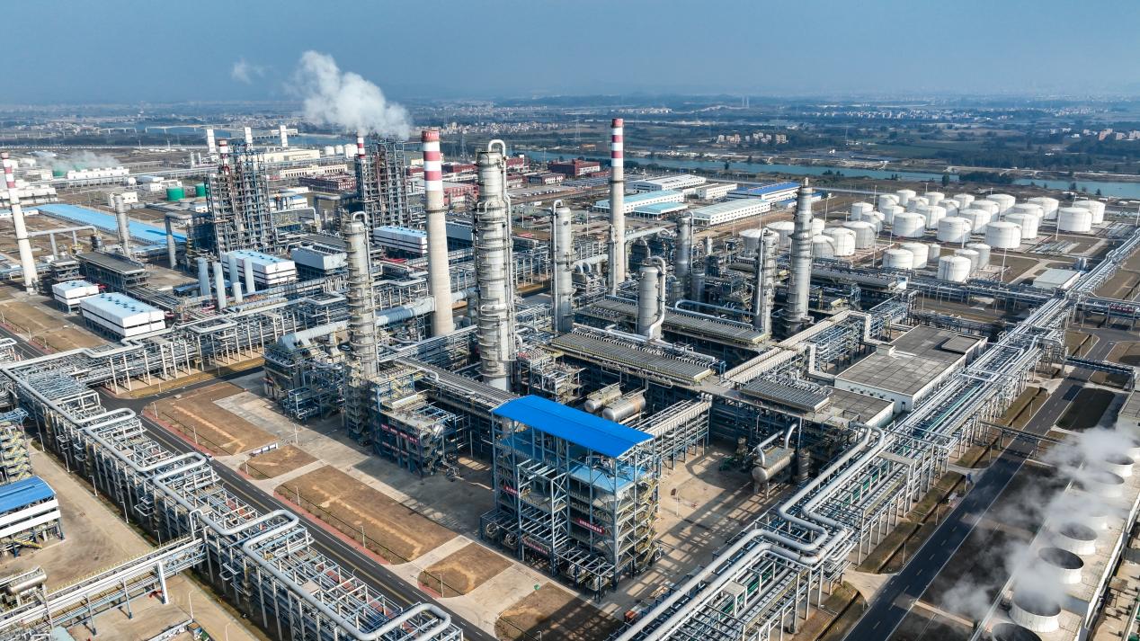 中国石油广东石化芳烃年产量首次突破255万吨，“超级链主”带动揭阳相关产业蓬勃发展