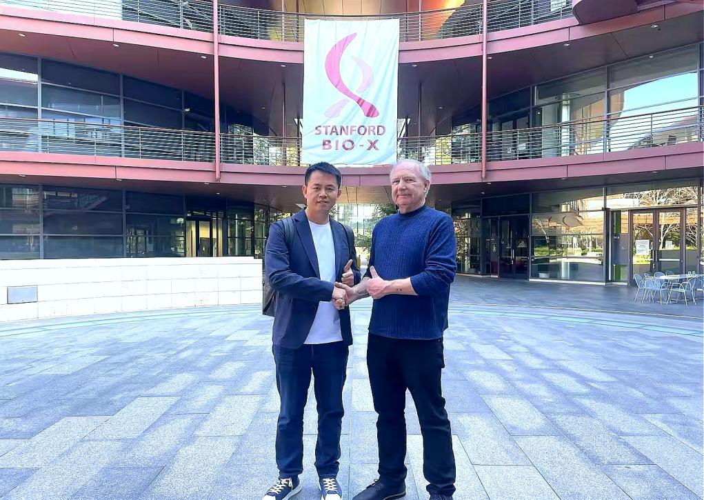 土巴兔创始人王国彬探访美国硅谷 深化家装产业AI布局