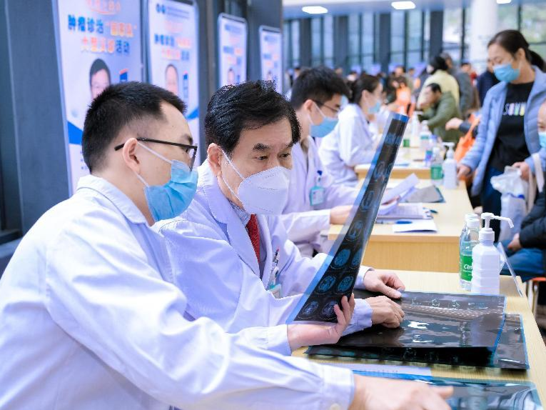 推动优质医疗资源均衡布局的内在逻辑与创新路径｜理论周刊·专论