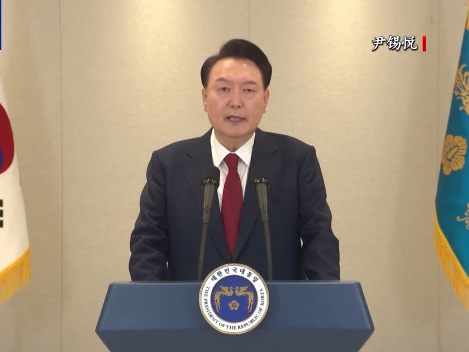 被停职还涨工资？尹锡悦将加薪3%，韩国人“怒了”