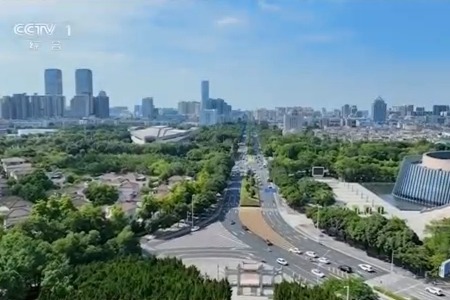 王栋鑫、白举纲新年音乐会献唱，点赞中山“工改”！