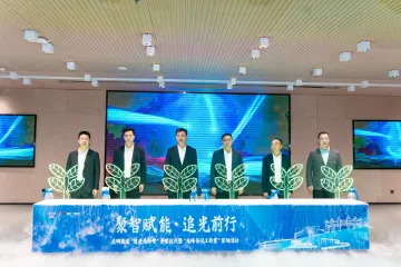 光明街道“追光先锋营”开营啦！“先锋书记”首登台展现基层治理“光明范”
